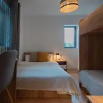 Vakantiehuis Hyggemate - Nordic With Sauna & Jacuzzi Retreat Sarnitsa