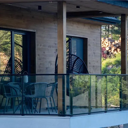Vakantiehuis Hyggemate - Nordic With Sauna & Jacuzzi Retreat Sarnitsa