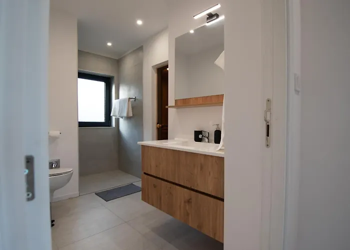 Hyggemate - Nordic With Sauna & Jacuzzi Retreat Holiday home Sarnitsa