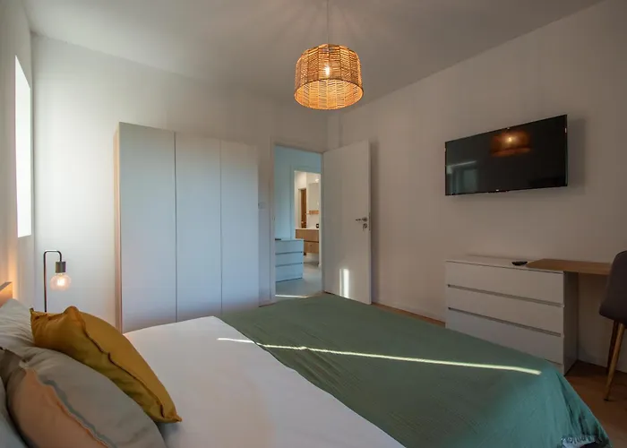 Holiday home Hyggemate - Nordic With Sauna & Jacuzzi Retreat Sarnitsa