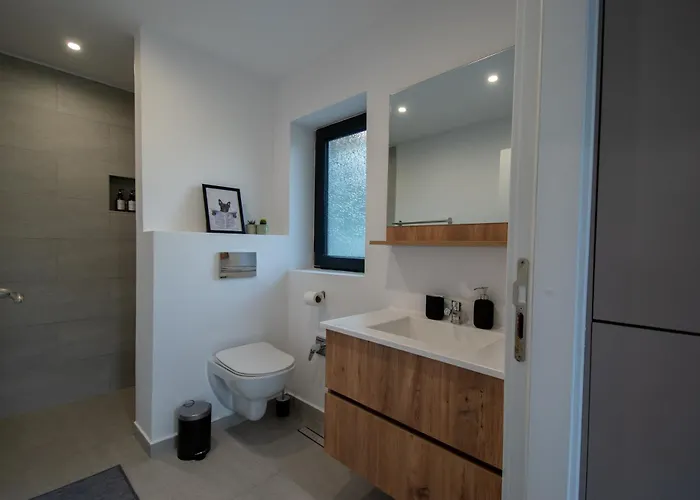 Hyggemate - Nordic With Sauna & Jacuzzi Retreat 瑟尔尼察